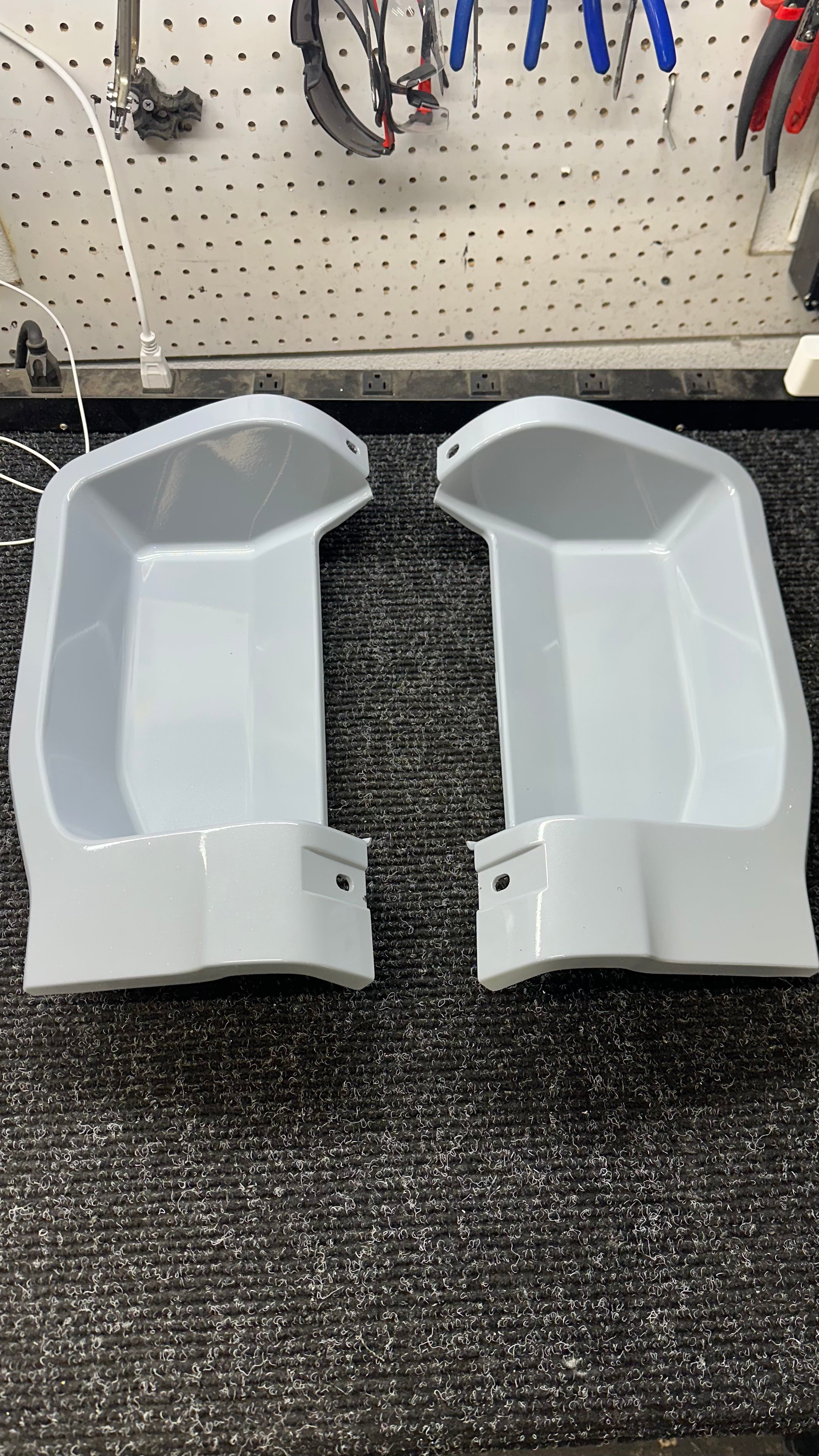 F-250/F-350 2023-2025 side bed step color match painted - PRIMO DYNAMIC