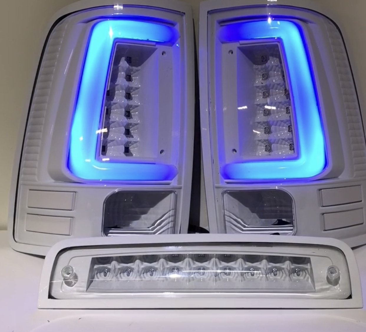 2009-2019 Dodge Ram Tail Lights - PRIMO DYNAMIC