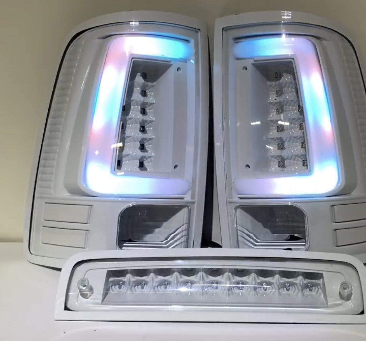 2009-2019 Dodge Ram Tail Lights - PRIMO DYNAMIC