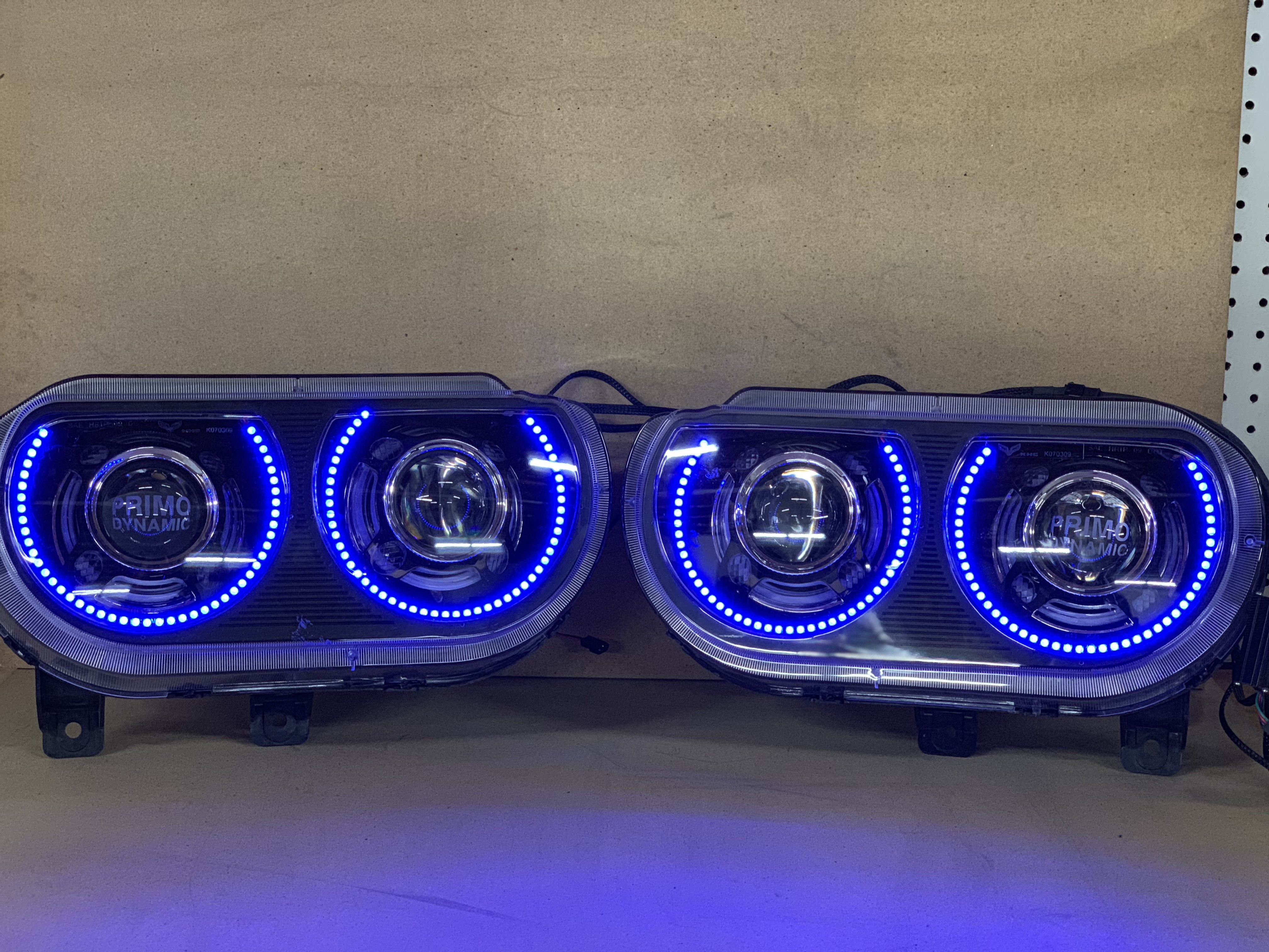 2009-2014 Dodge Challenger Prebuilt LED Headlights - PRIMO DYNAMIC