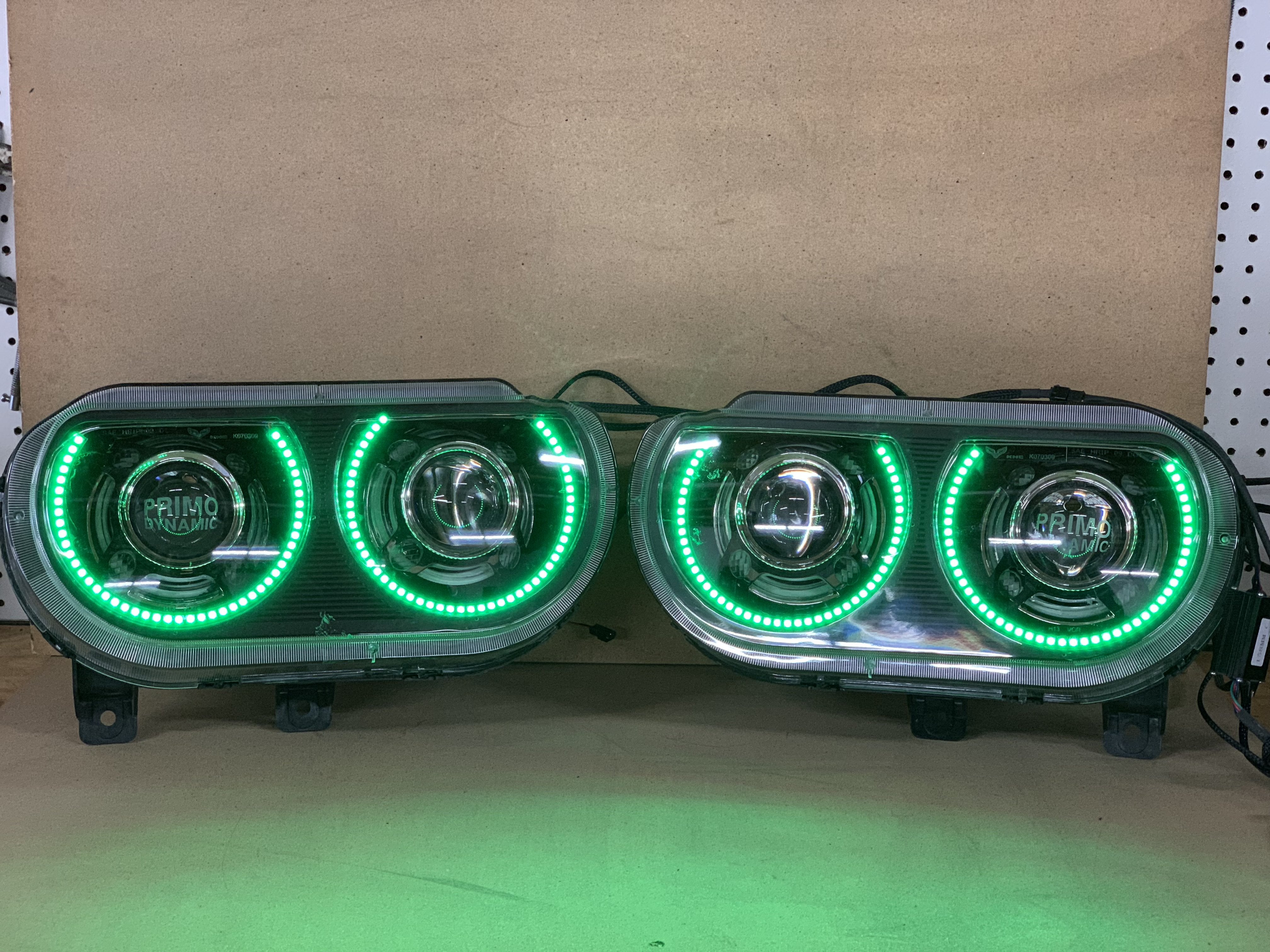 2009-2014 Dodge Challenger Prebuilt LED Headlights - PRIMO DYNAMIC