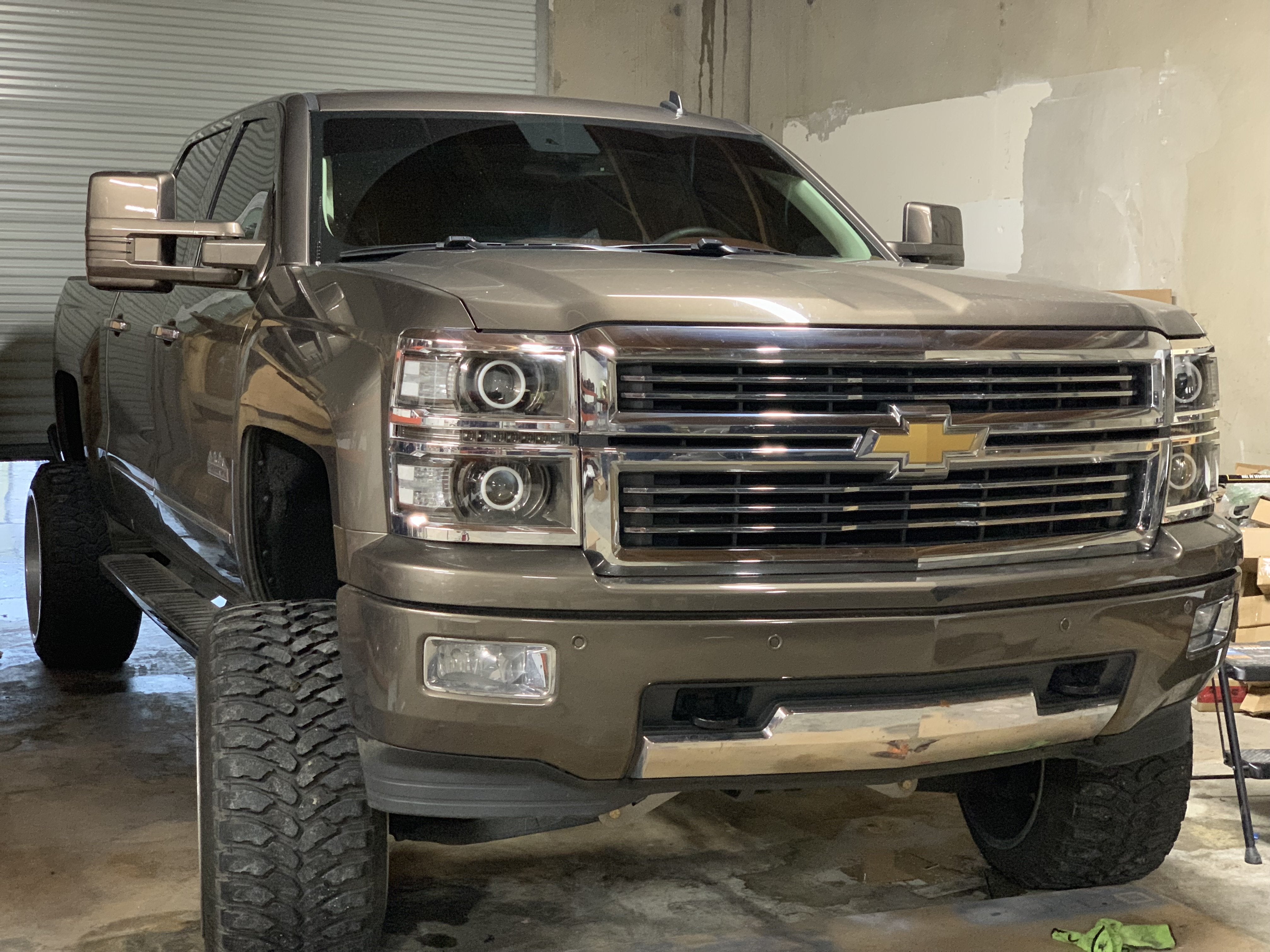 14-15 1500 Chevy Silverado Projector-Style Headlights - PRIMO DYNAMIC