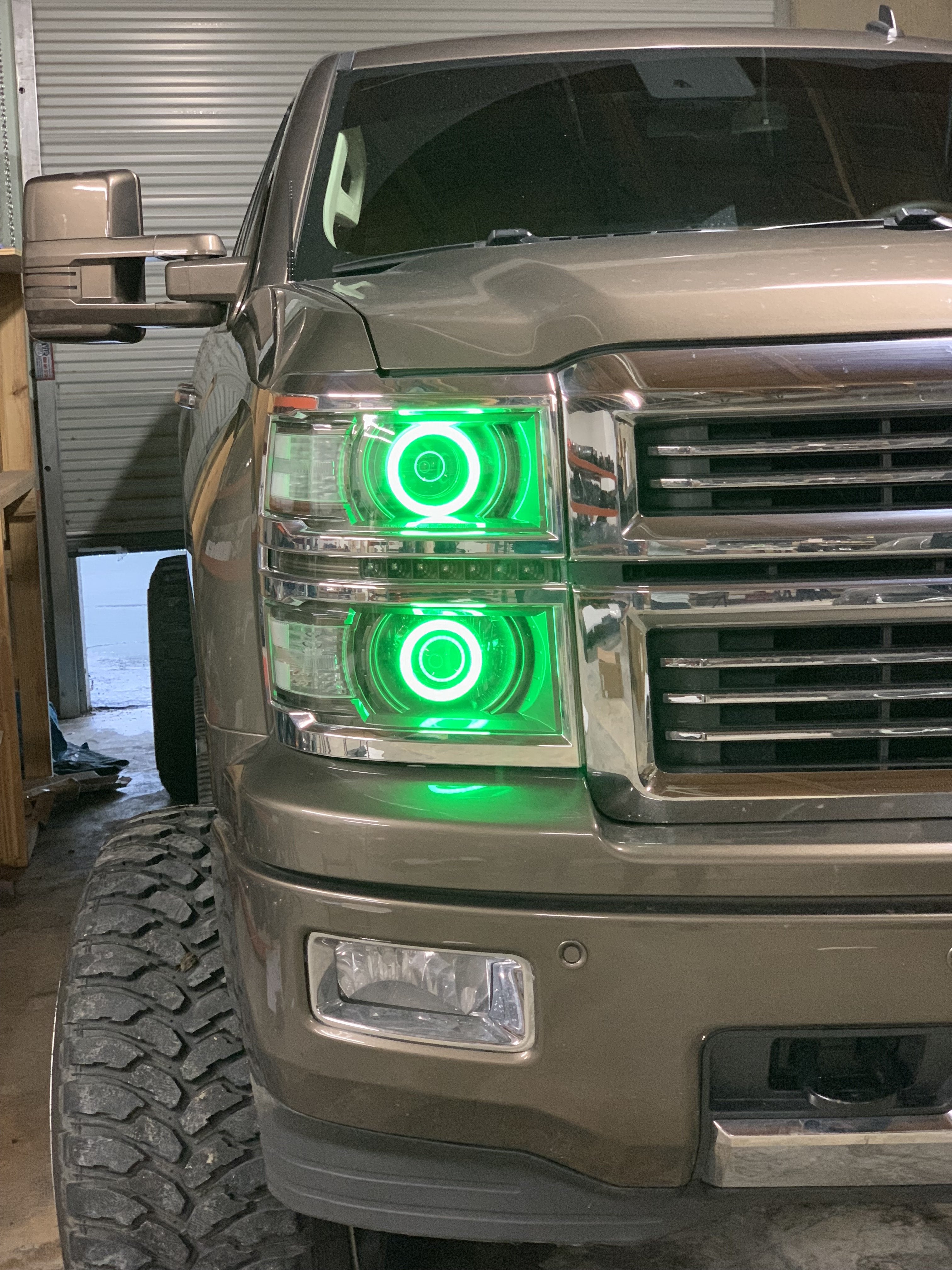 14-15 1500 Chevy Silverado Projector-Style Headlights - PRIMO DYNAMIC