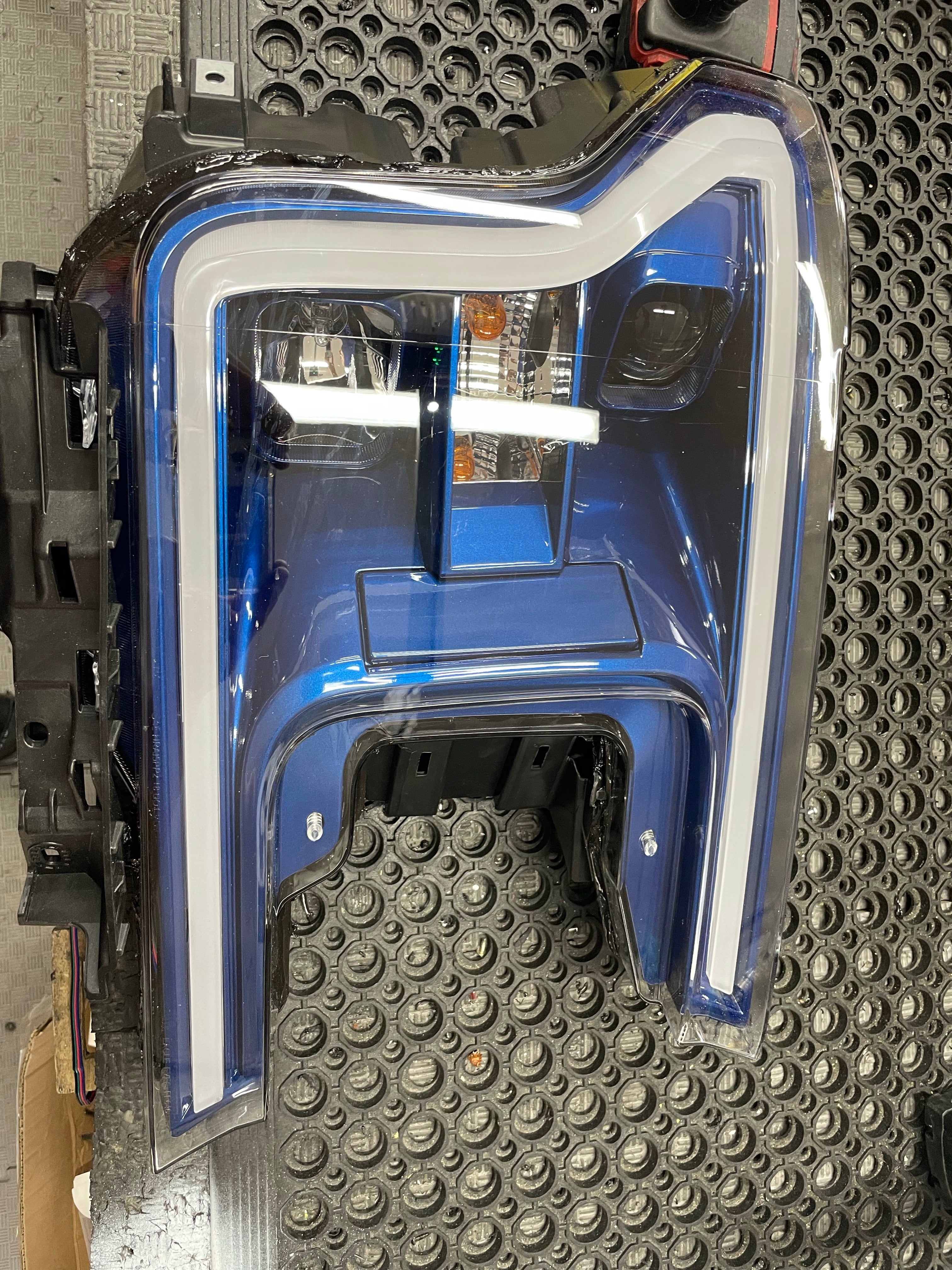 2018-2019 Ford F150 Headlight (Halogen Model Only) - PRIMO DYNAMIC
