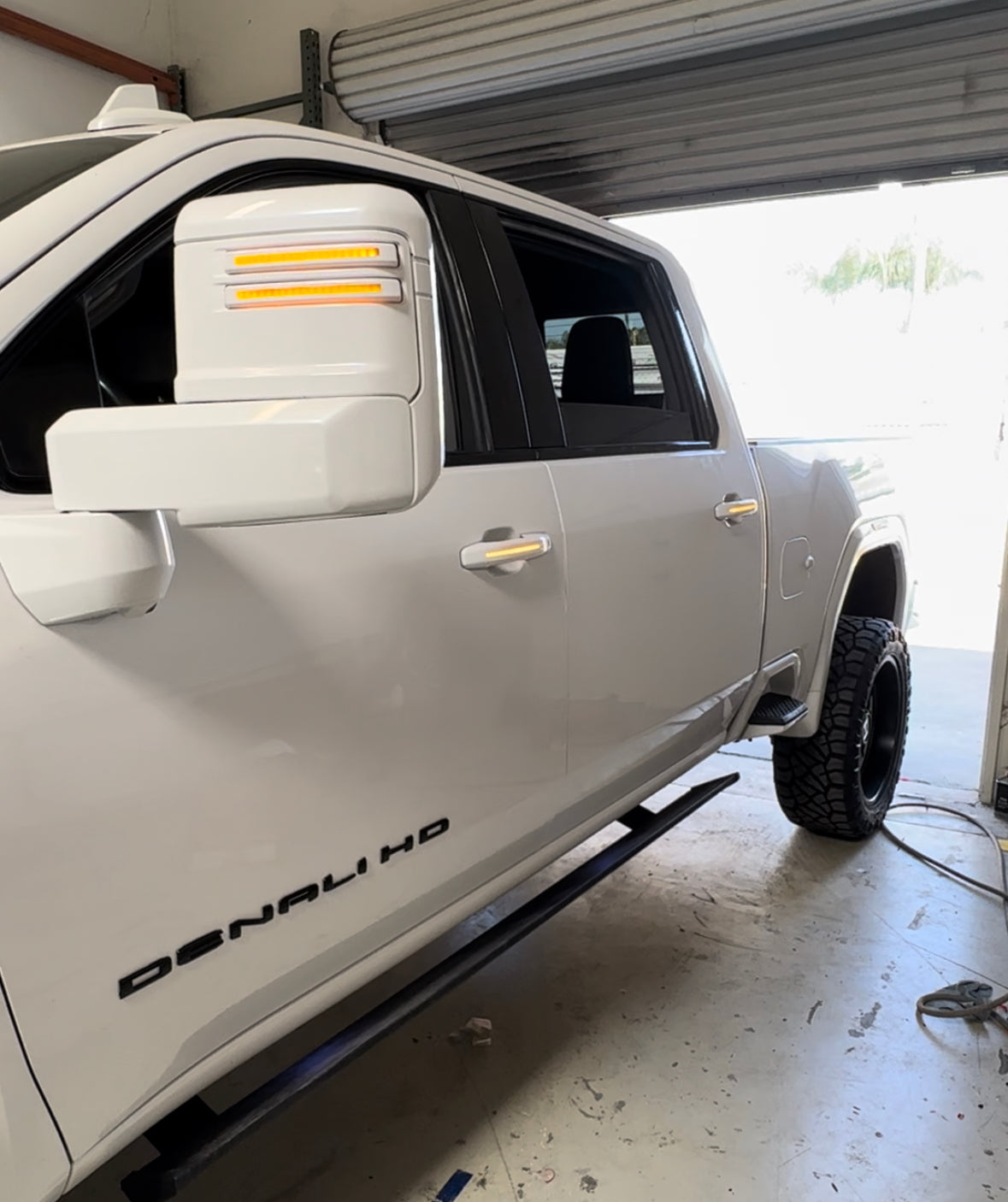 2019+ Silverado and Sierra Door Handles - PRIMO DYNAMIC