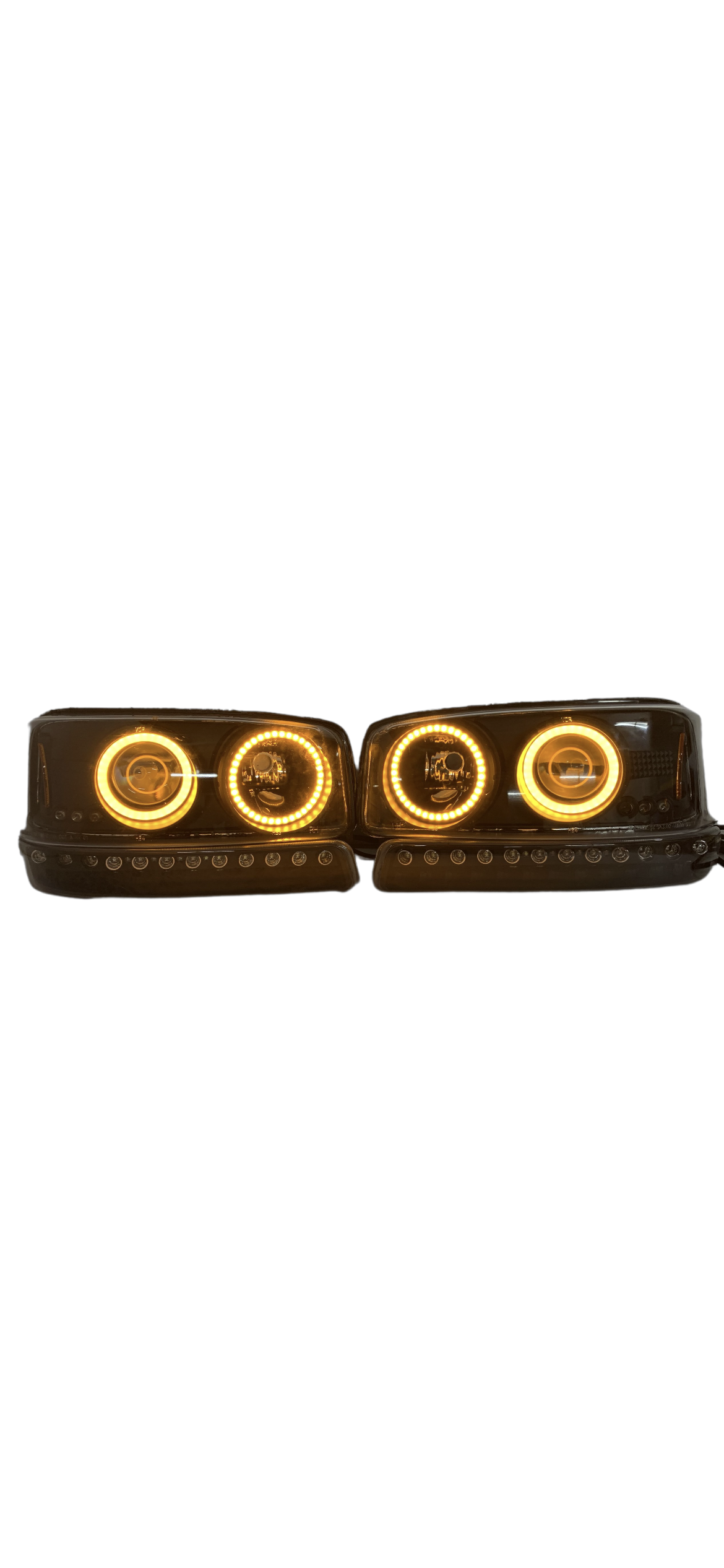 1999-2006 GMC Sierra/Yukon LED Headlights - PRIMO DYNAMIC
