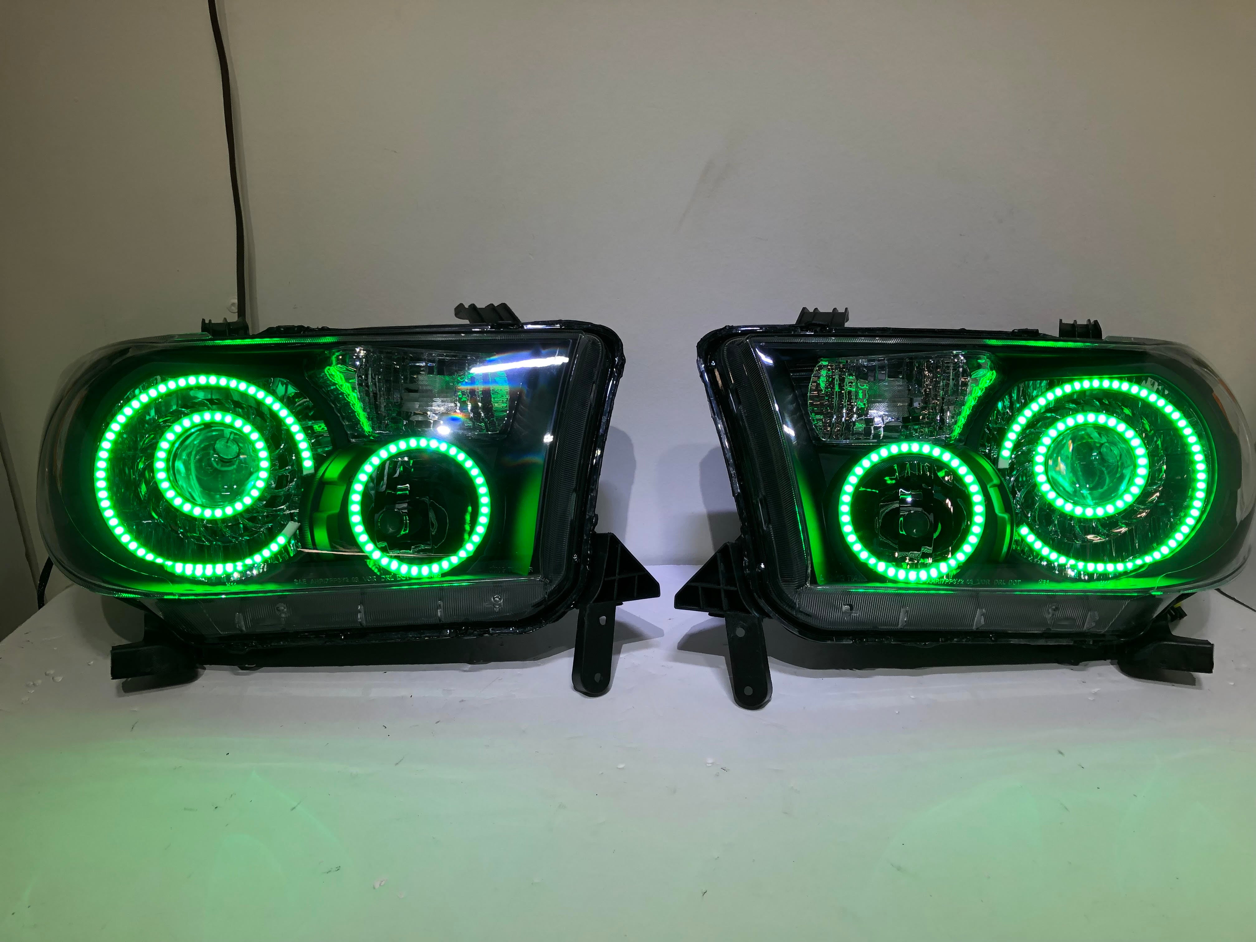 2007-2014 Toyota Tundra Prebuilt Headlights - PRIMO DYNAMIC